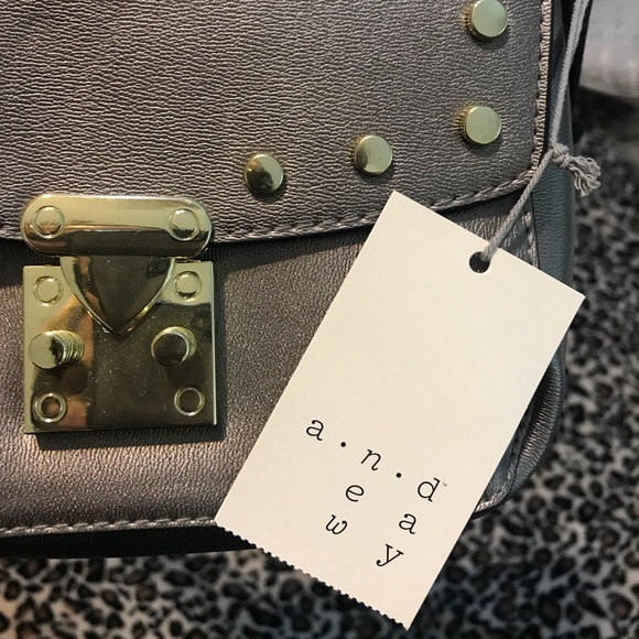 Purse - Picture 2 of 3